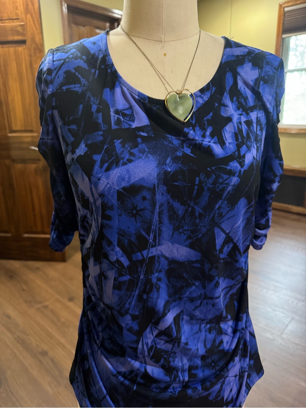 Alfani Blue and Black Abstract Scoop Neck Short Sleeve Top